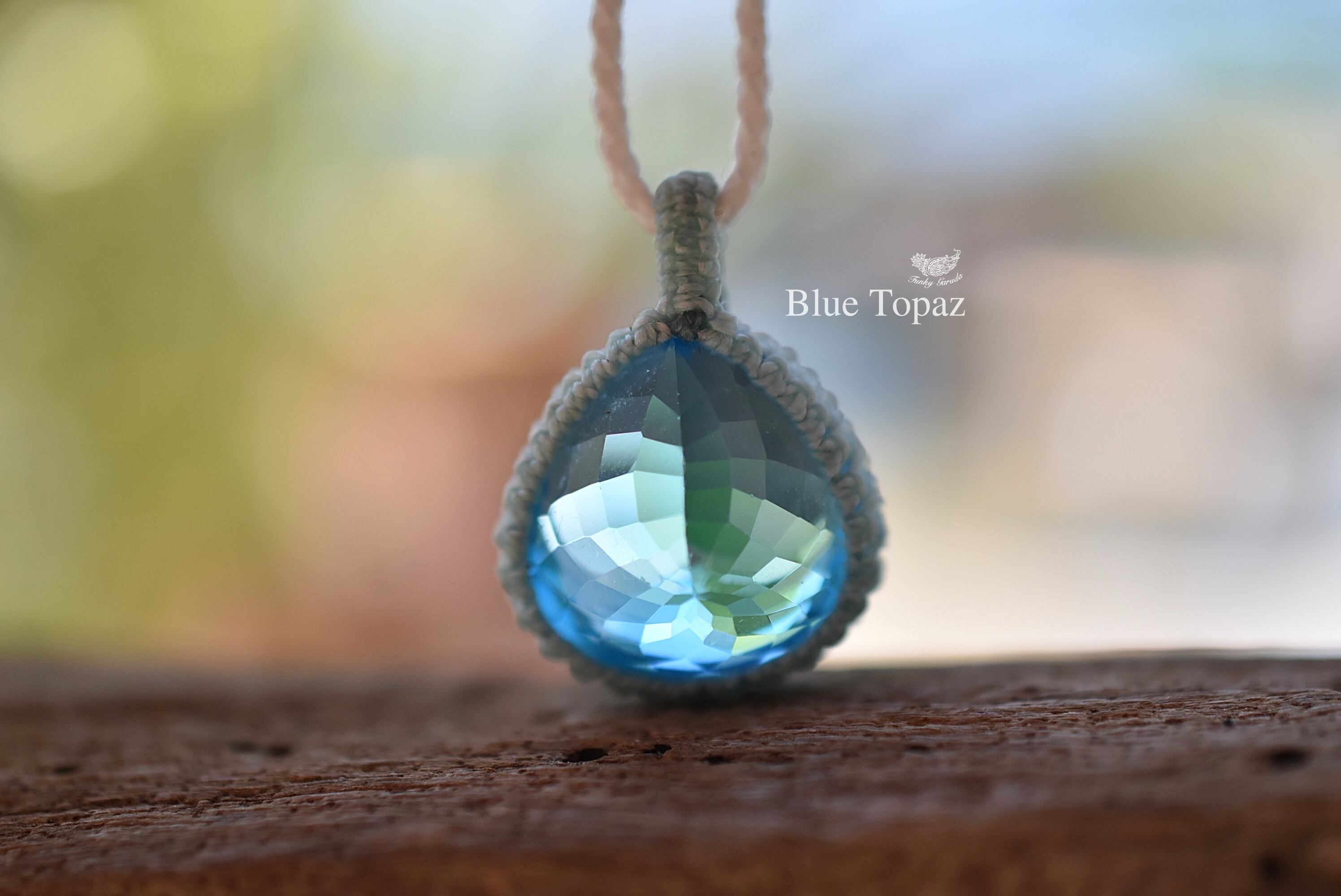 大粒★ファセットカット★ブルートパーズ マクラメネックレス966