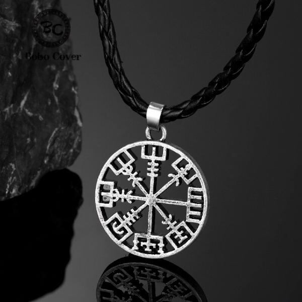 ﾒｷｼｶﾝ雑貨＜ｱｸｾｻﾘｰ フラットクロスネックレス✙／シルバー✧ | PAY ID