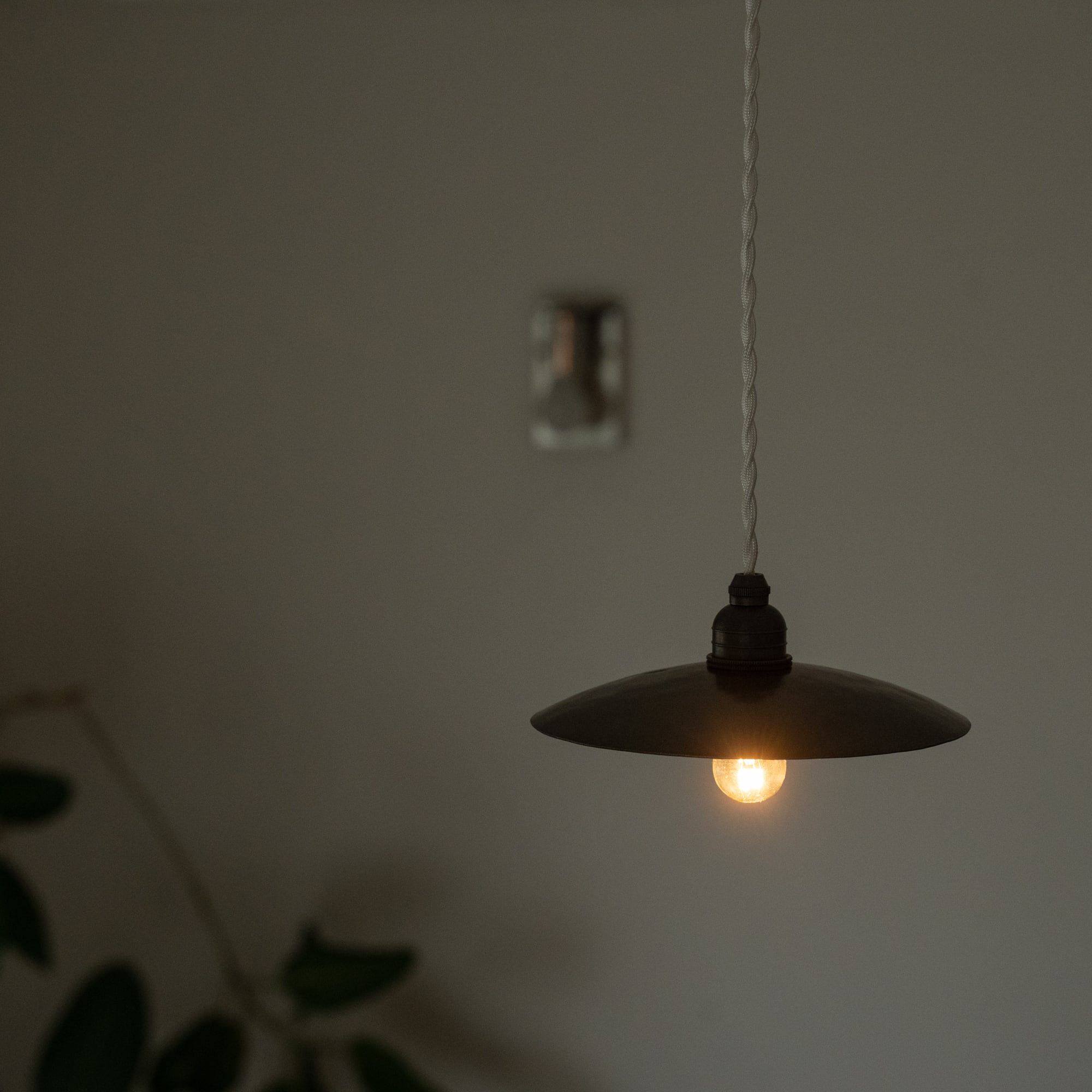 受注製作】ペンダントランプ E17＜コリーヌ180＞ / 真鍮黒染め pendant