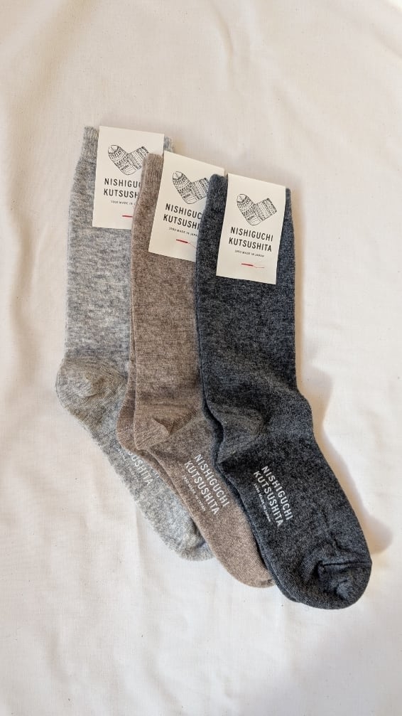 カシミヤウールソックス（NISHIGUCHI KUTSUSHITA）