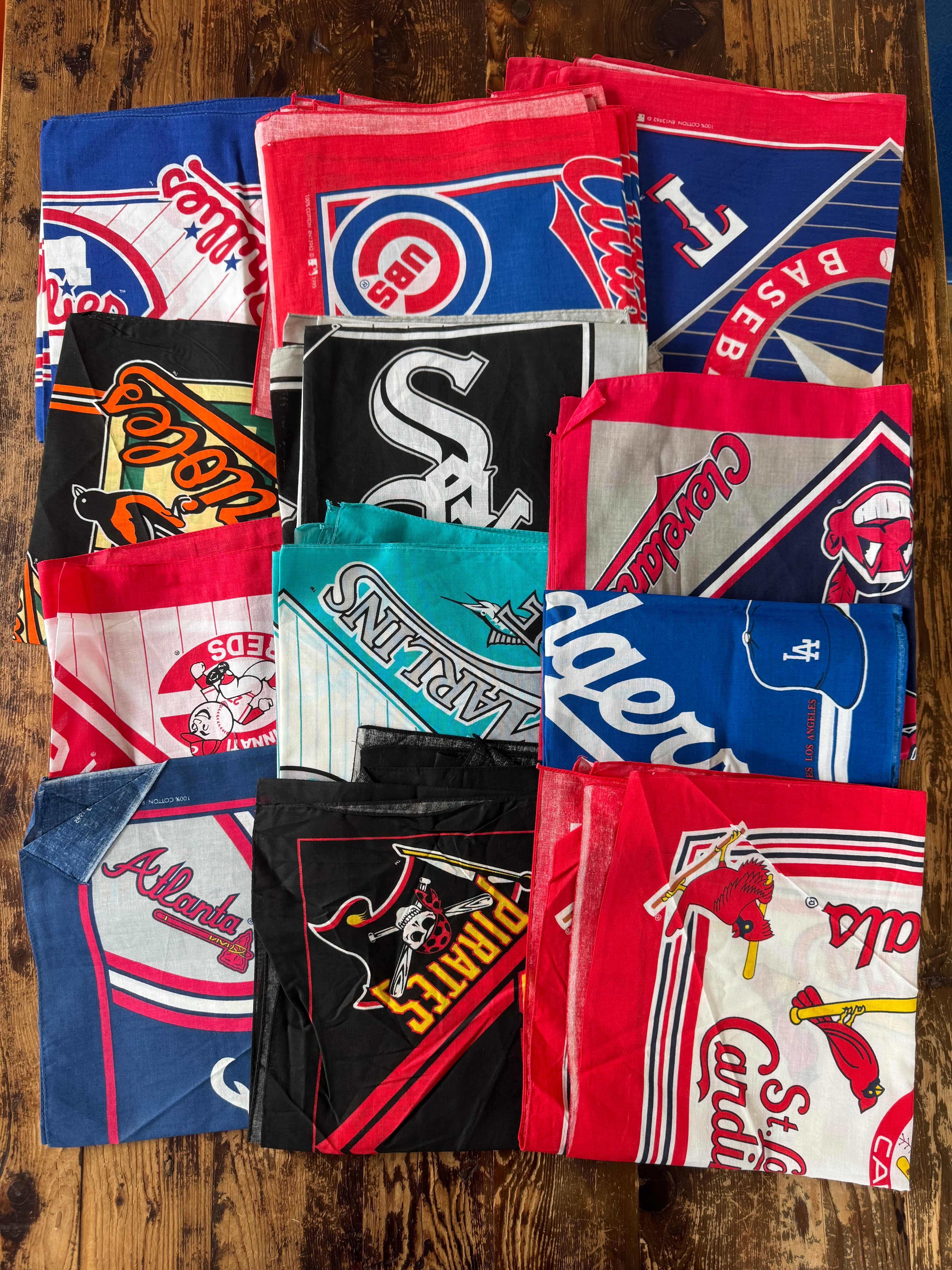 1995 DEADSTOCK MLB Bandana