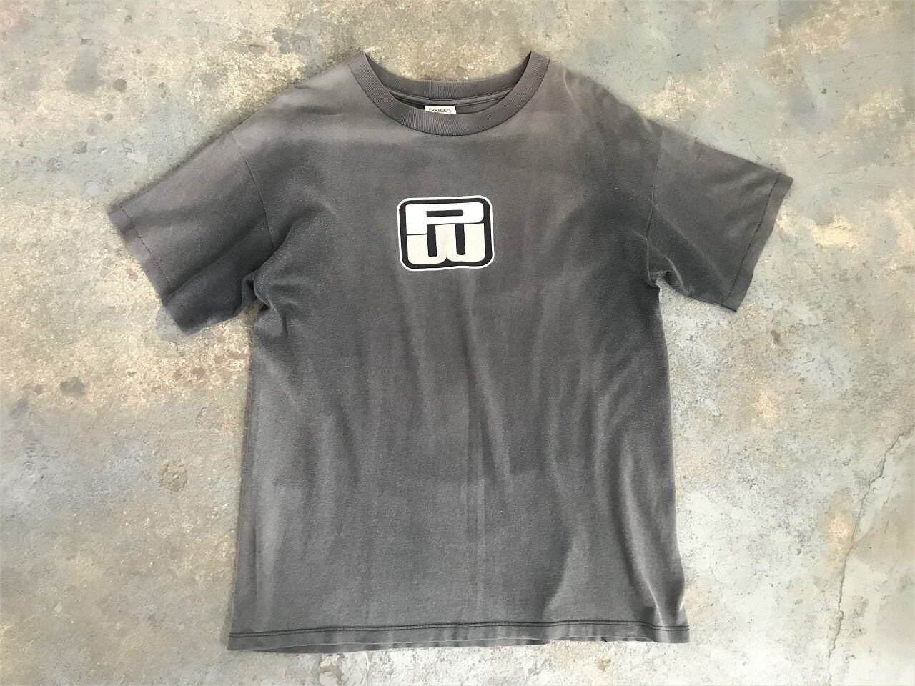 90s PENNYWISE square logo T-shirt