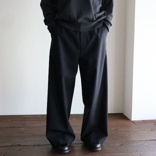 universal products. “ SUMMER WOOL WIDE TROUSERS ( Black )”