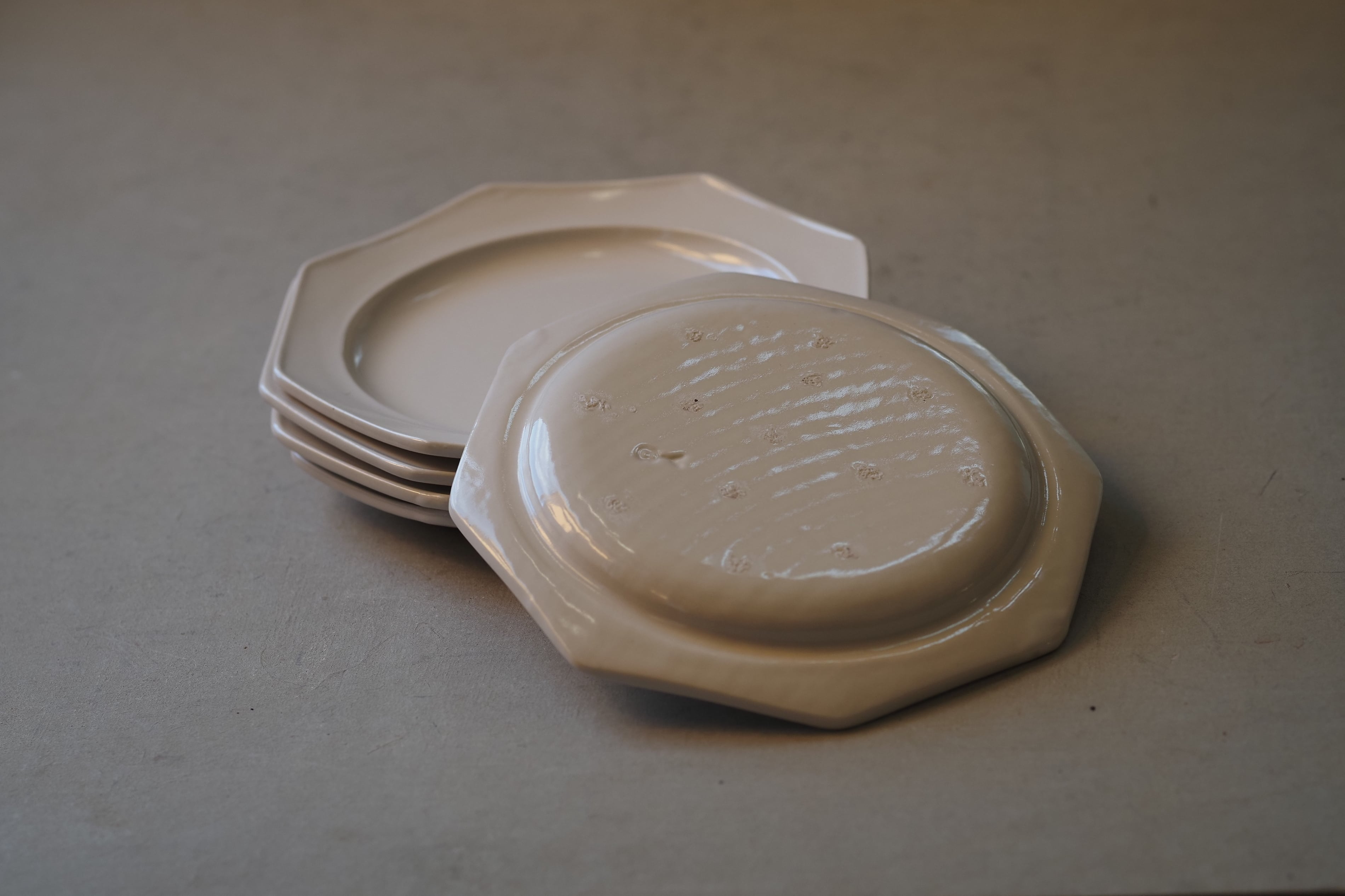 岡田直人 12.八角平皿S | 陶屋なづな