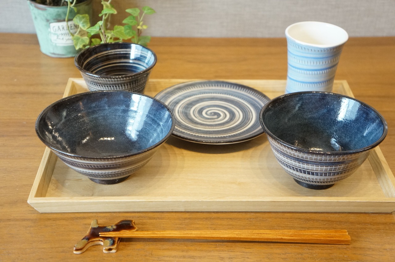 小石原焼　マルワ窯　飯碗（中）　渦巻　藍彩　①　［3-342］