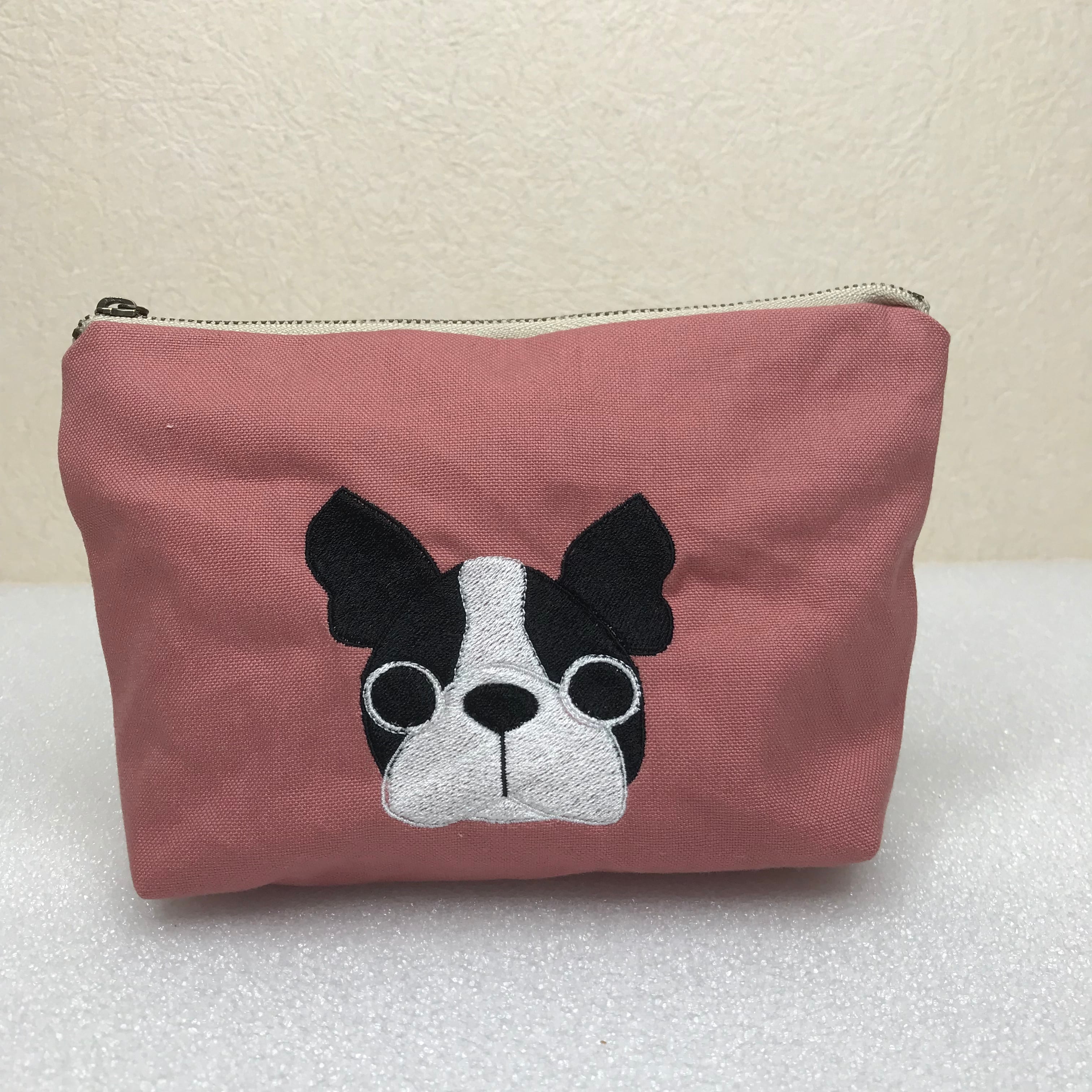 ハンドメイド わんちゃん刺繍ポーチ（ボストンテリア