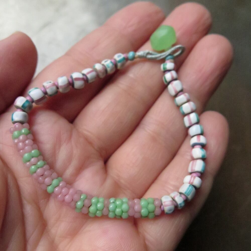 「 超貴重品 」新品 アメリカ産 ウランガラス ブレスレット 超貴重品 」新品 アメリカ産 ウランガラス ブレスレット 楽天