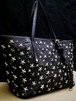 美品18万★JIMMY CHOO ジミーチュウ SASHA ☆スタッズ レザー トート バッグ S 黒x銀★ 定番の☆スタッズが可愛らしいトート型万能モデル♪ 