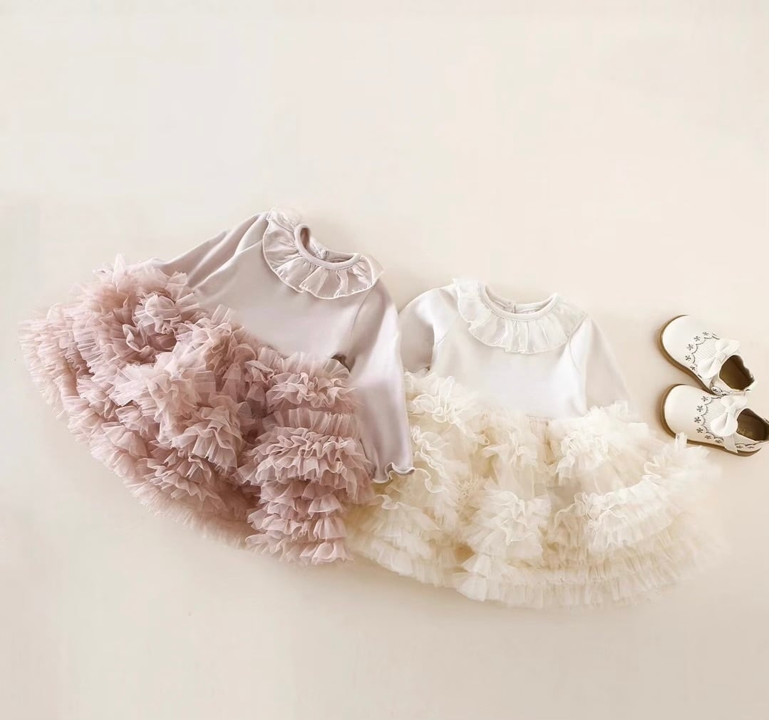 フリフリフリルドレス