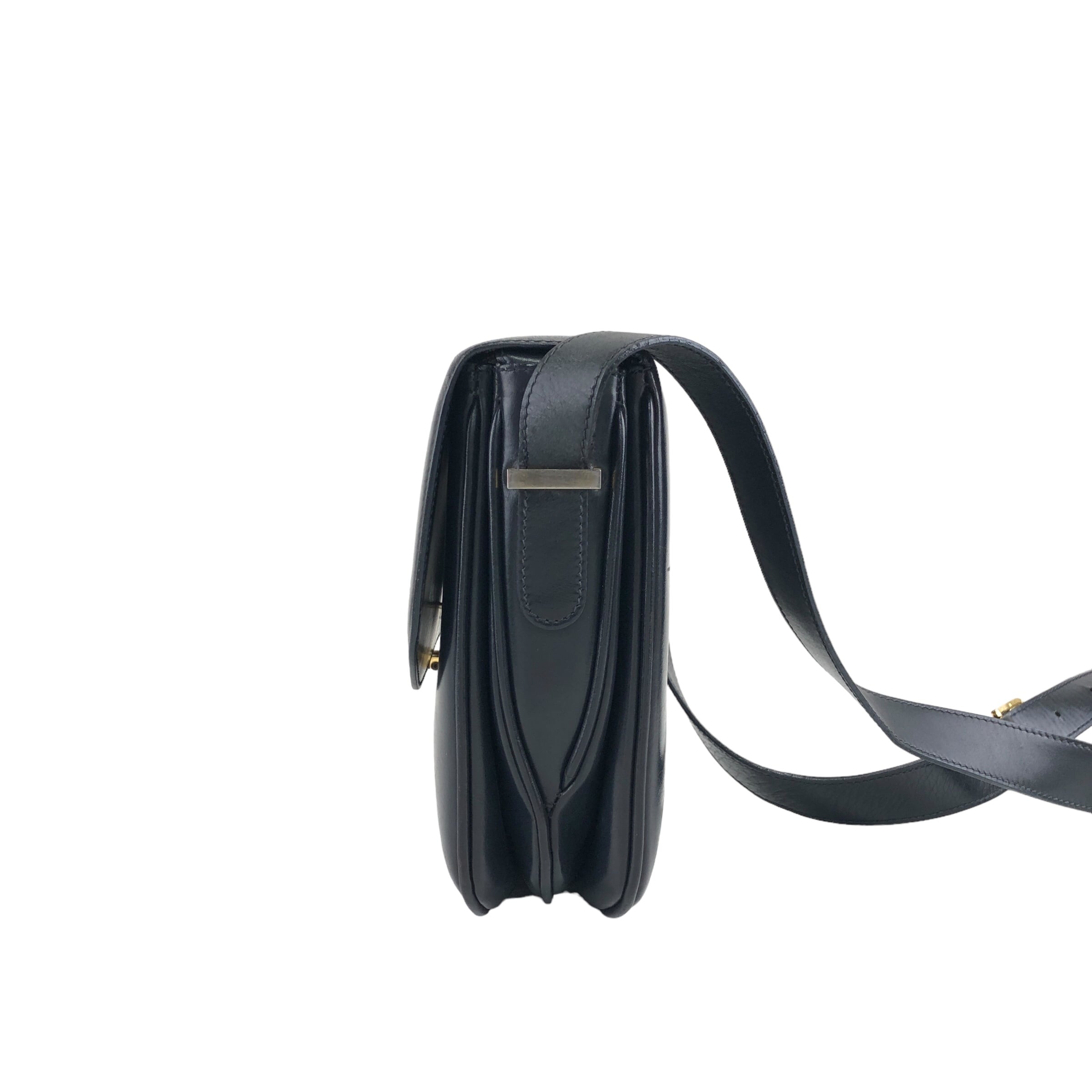 【CELINE 】セリーヌ ショルダーバッグ・クロスボディトリオンフネイビー・紺 CELINE セリーヌ ショルダーバッグ ダークネイビートリオンフ レザー