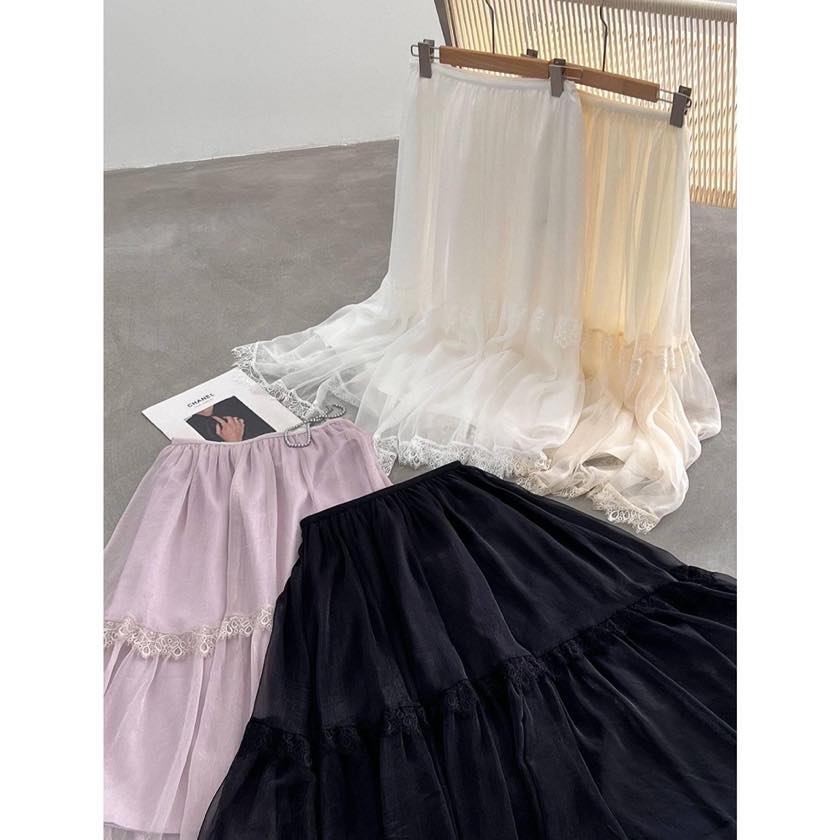lace-trimmed tiered tulle skirt | colorer