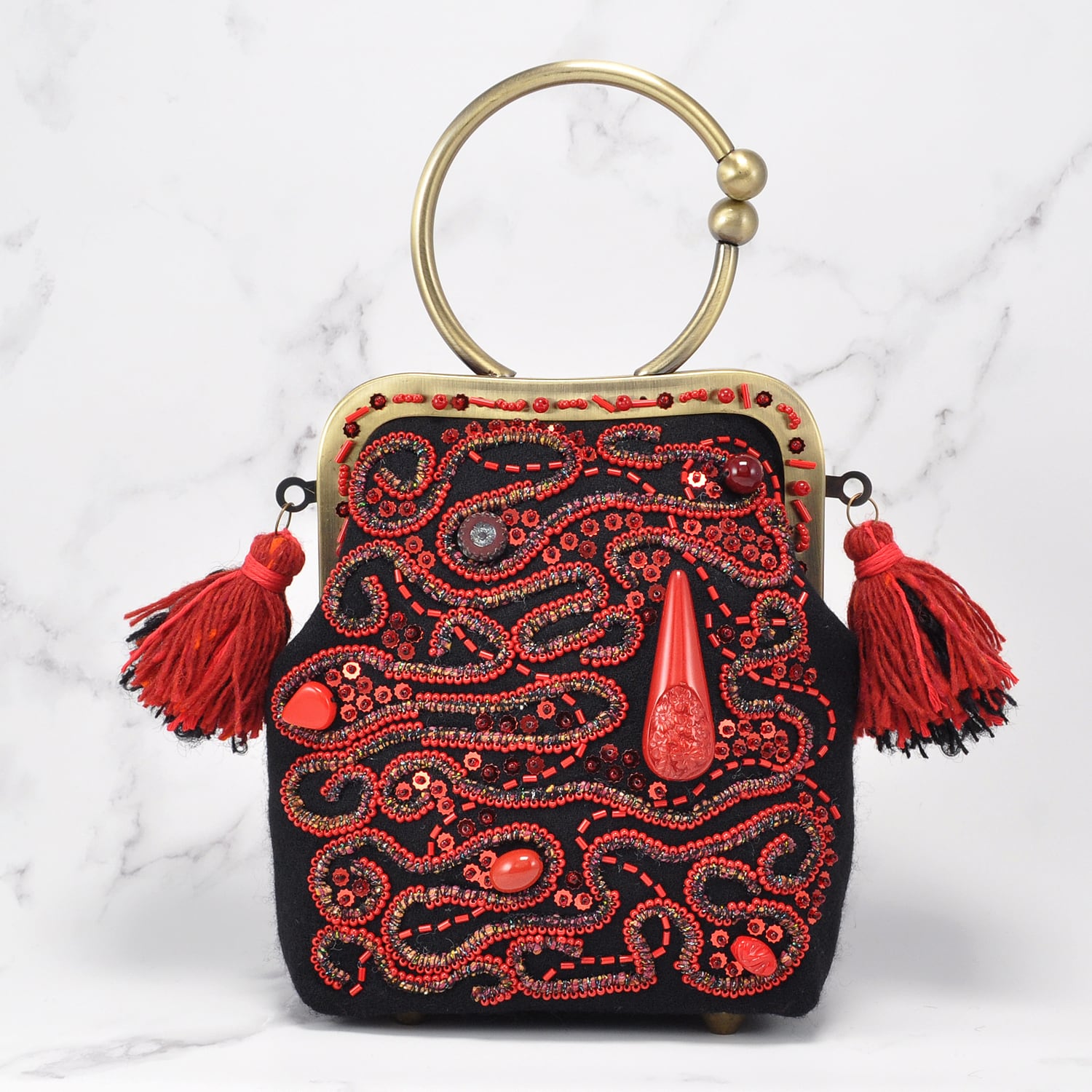 jam様オーダーページ【No.158】ビーズ/がま口ポーチ/くまさんチャーム付き