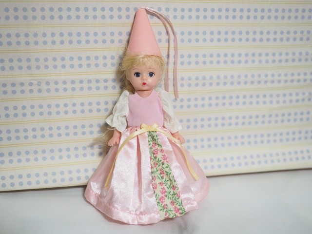 マダムアレクサンダー ハッピーミール　ラプンツェル「RAPUNZEL」