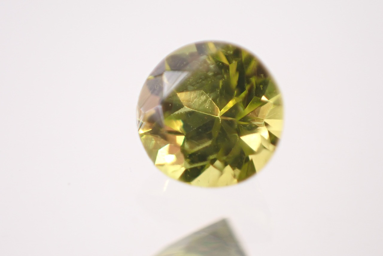 ジルコン　0.30ct　 [D9-63]