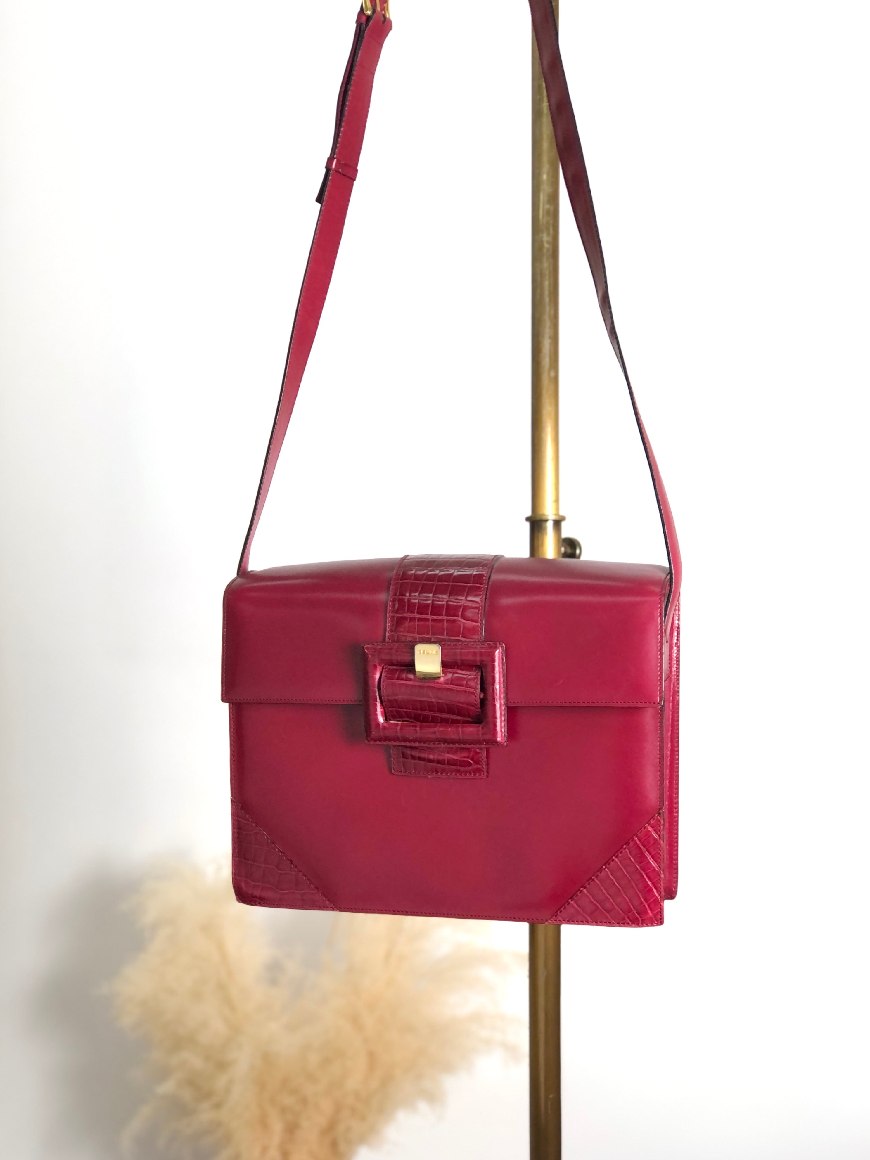 CELINE セリーヌ フロントベルト クロコ型押し ボックス ショルダーバッグ ボルドー vintage ヴィンテージ オールドセリーヌ wvxw4y