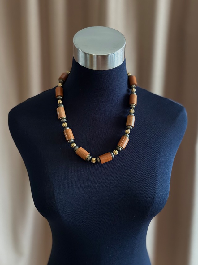 wood and gold tone bead necklace-5144-8