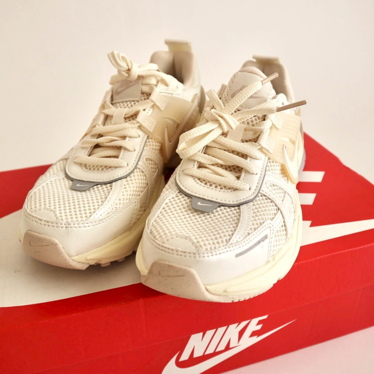 24cm NIKE W V2K RUN | portsidelaboratory STORE