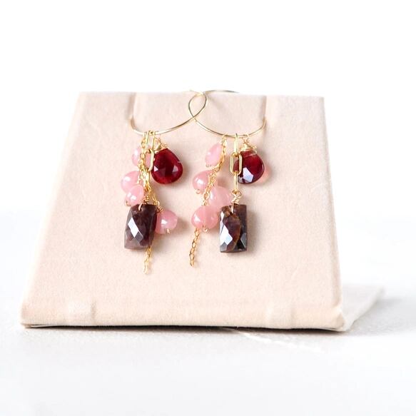 〜宵紅(よいべに)のサファイア〜ブラウンサファイアレクタングルxアンデシンxグァバクォーツ フープ ピアス