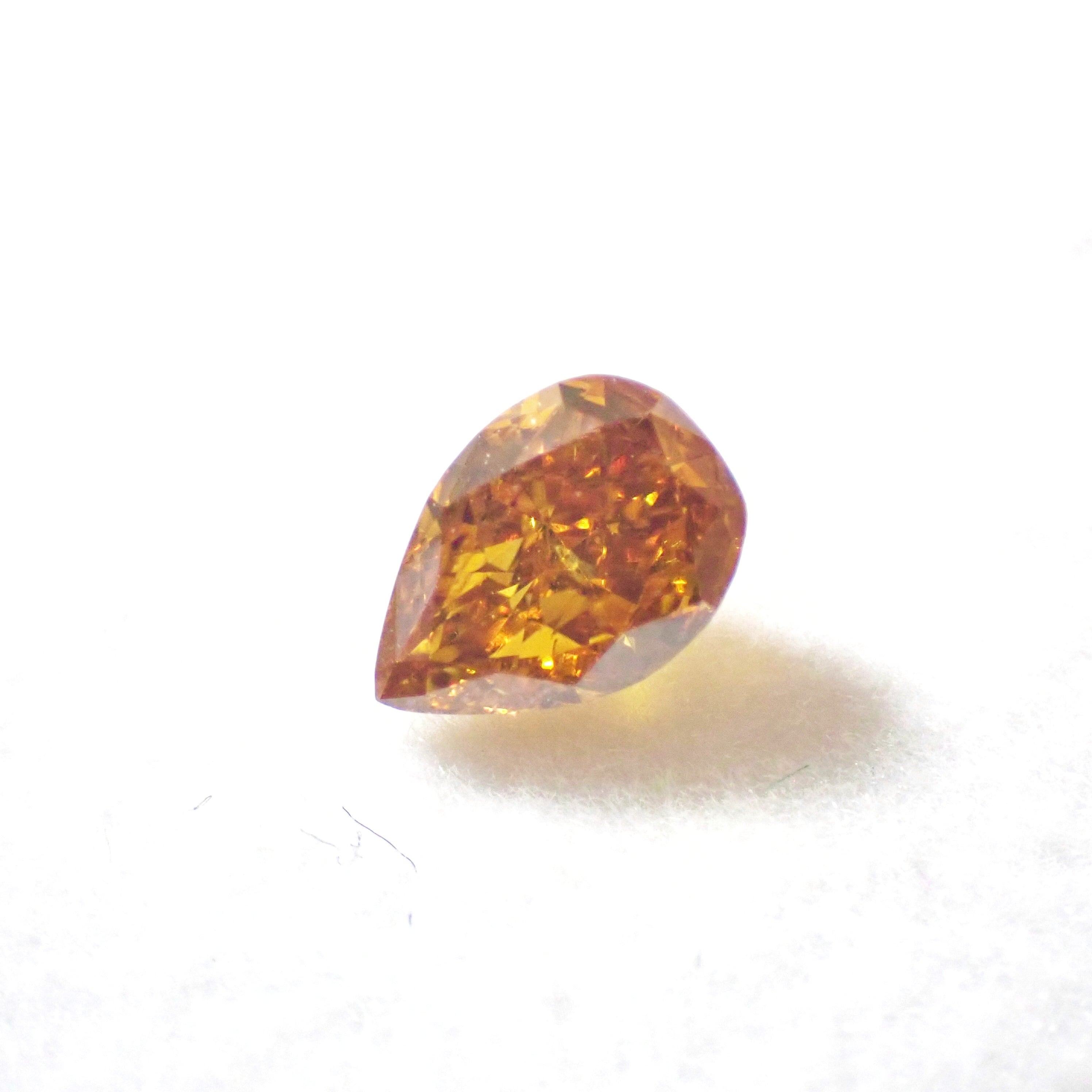 天然オレンジイェロウダイヤモンドNATURAL COLOR DIAMOND