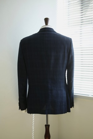 【Caruso】カルーゾ サマーウールジャケット３混紡 チェック　ネイビー Size: 46 / USED