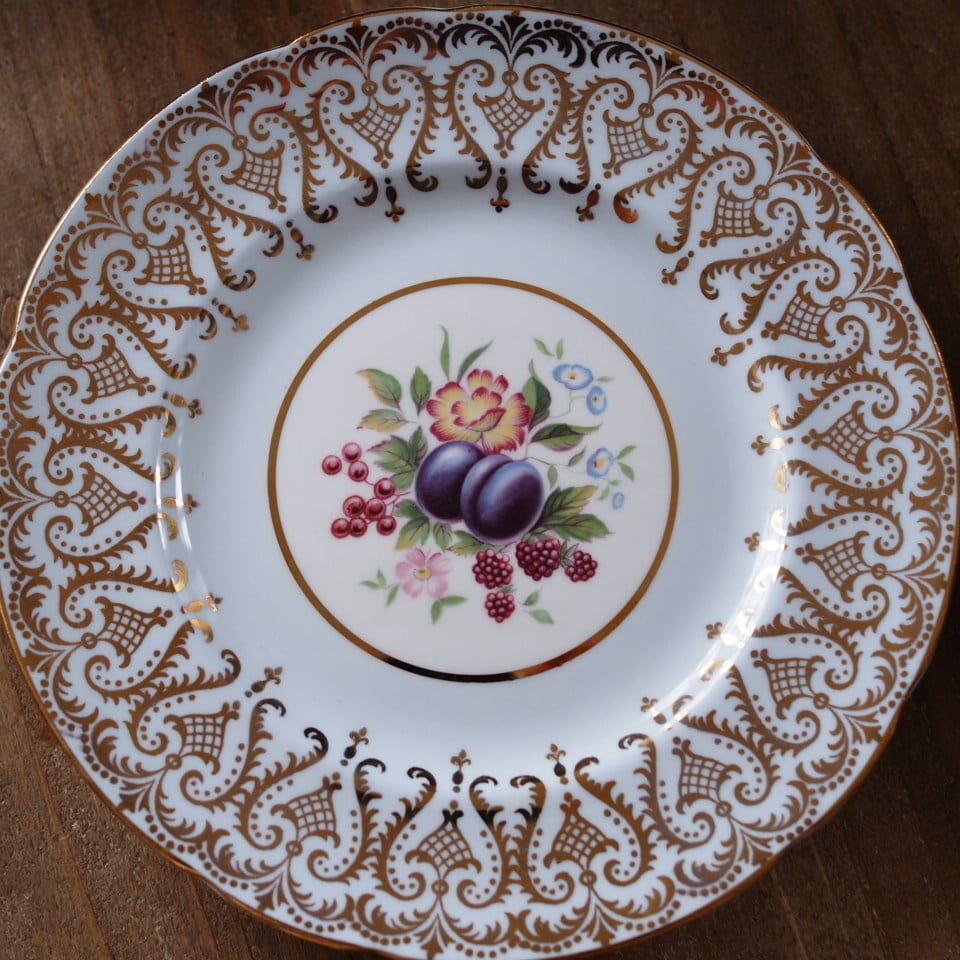 英国パラゴン 金彩果実文 フルーツ絵柄トリオ ブルー カップ＆ソーサー