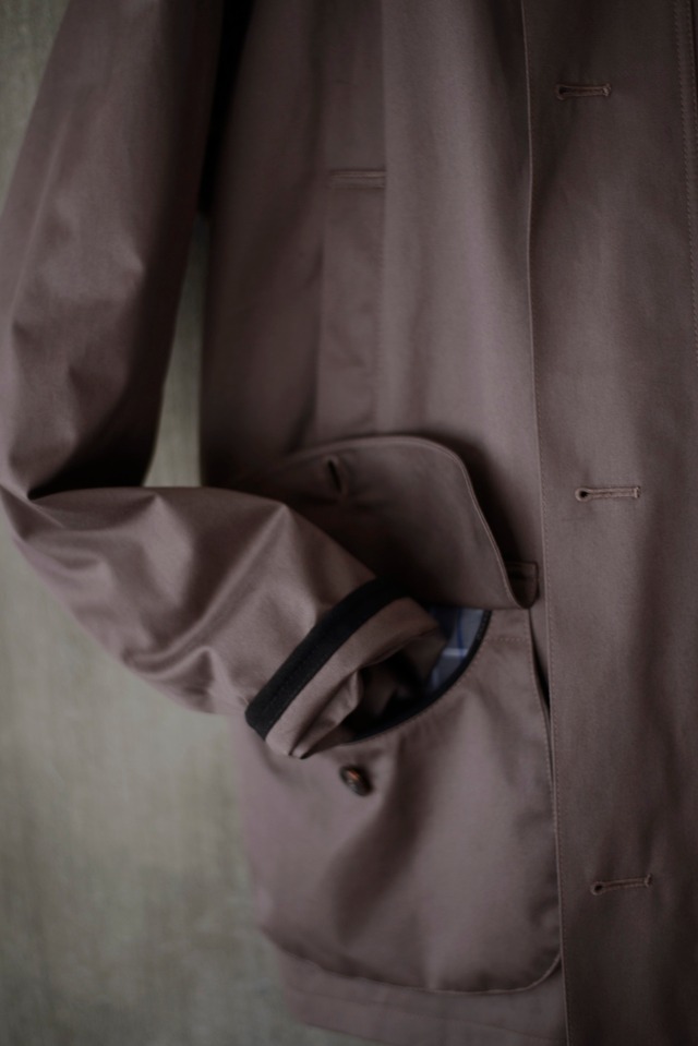 CHRYSALIS / exclusive for tatazmaiizumai /cotton gabardine field half coat color / nuance Greige