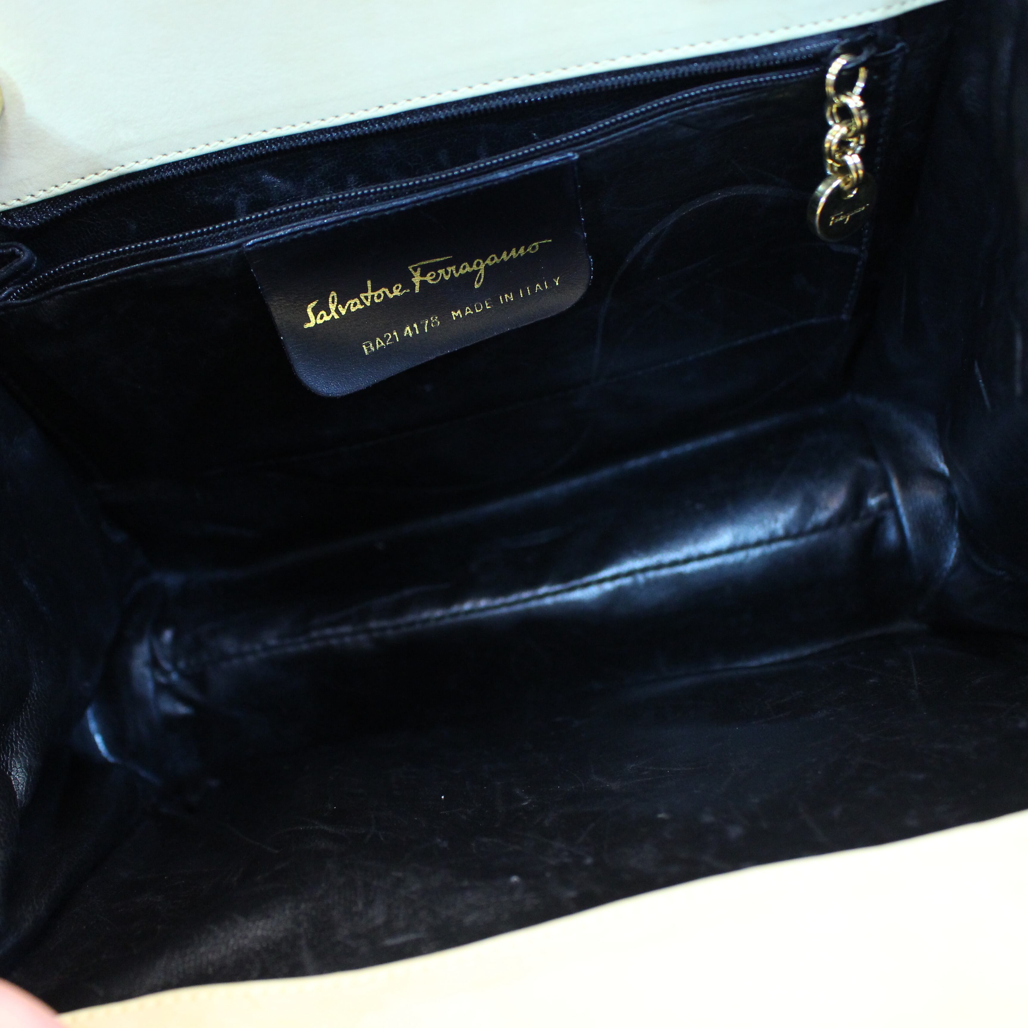 Salvatore Ferragamo VARA LEATHER 2WAY SHOULDER BAG MADE IN ITALY