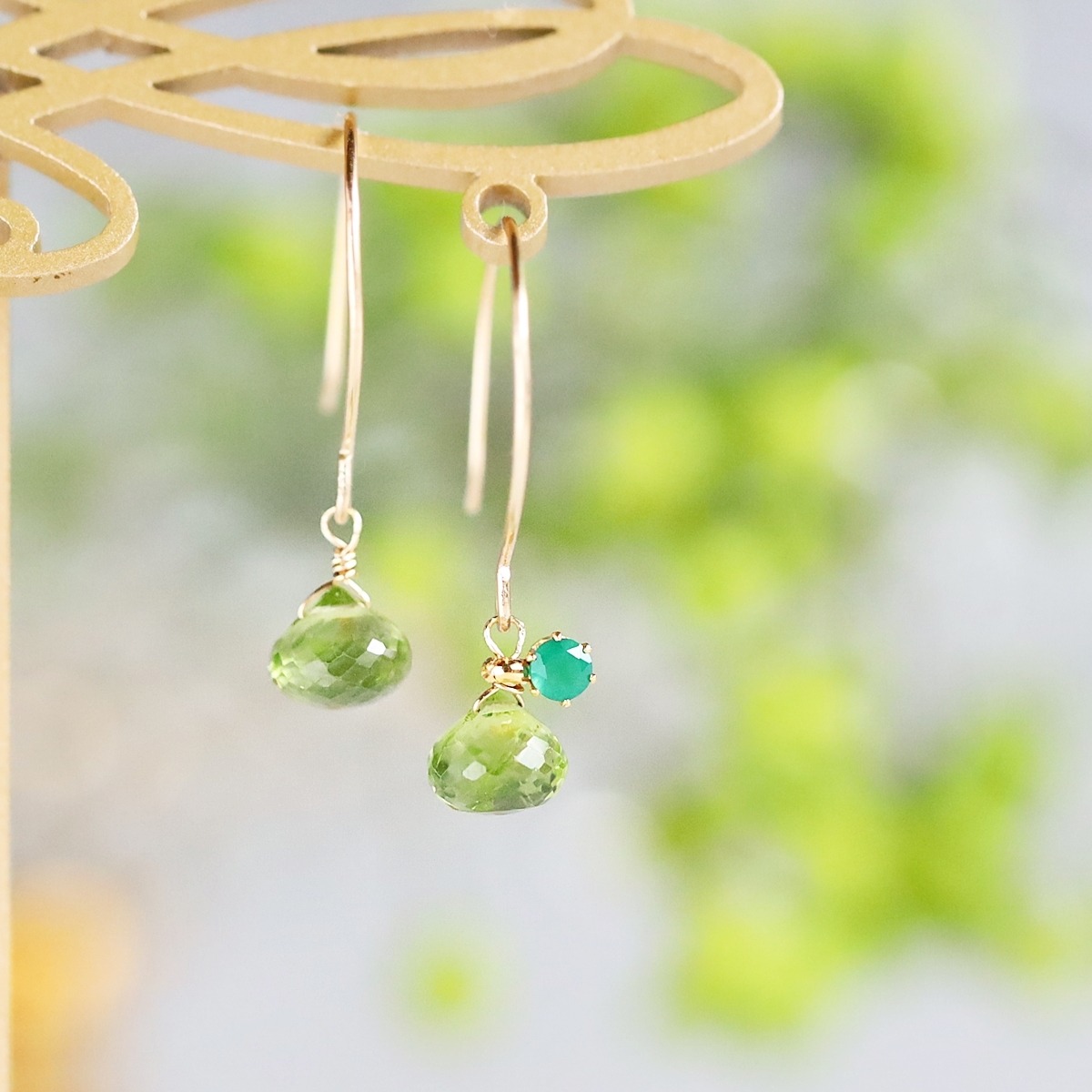Peridot 宝石のマスカットピアス｜14Kgf｜イヤリング変更可 | Bear