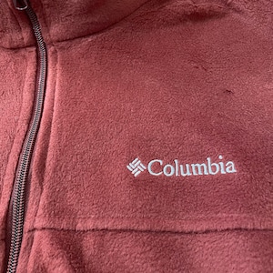 【Columbia】フリースジャケット 赤茶色 ワンポイントロゴ  刺繍ロゴ ジップアップ フルジップ XL コロンビア ライトアウター US古着