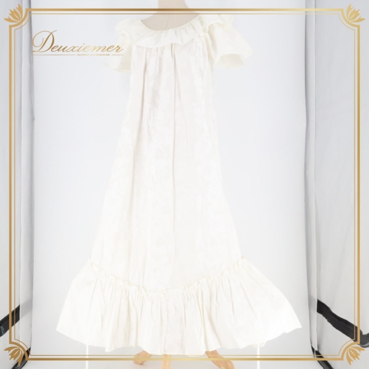 フラダンス 衣装 ワンピース ドレス KY'S ホワイト系 ハワイ製 ワンカラー フリル ハイビスカス柄 ポケット付き かわいい きれい 上品 華やか 鮮やか 明るい 白 ハワイアン アロハ ハワイアンプリント フラ ダンス レッスン 練習 バカンス