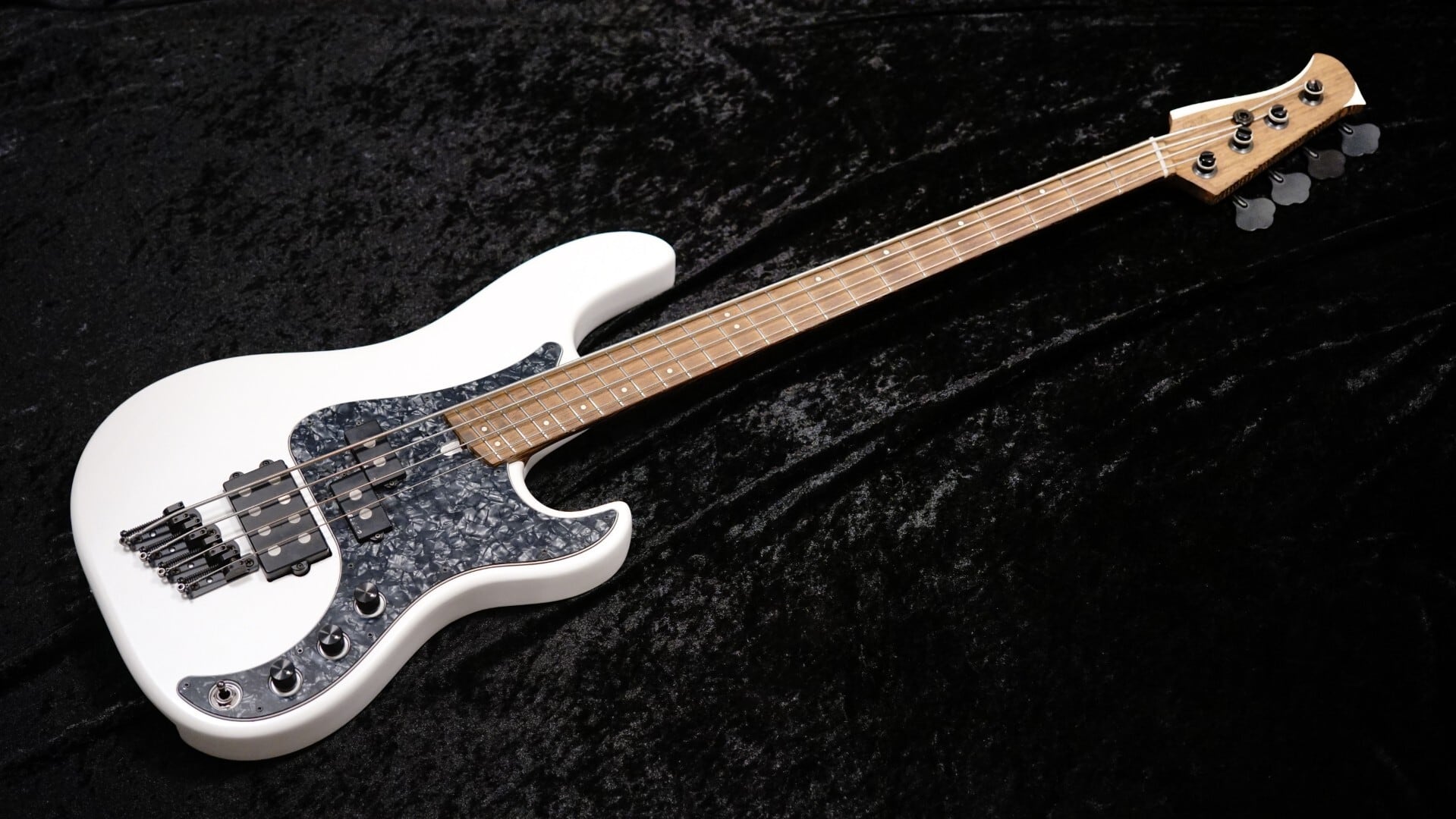 Go Takigawa Instruments