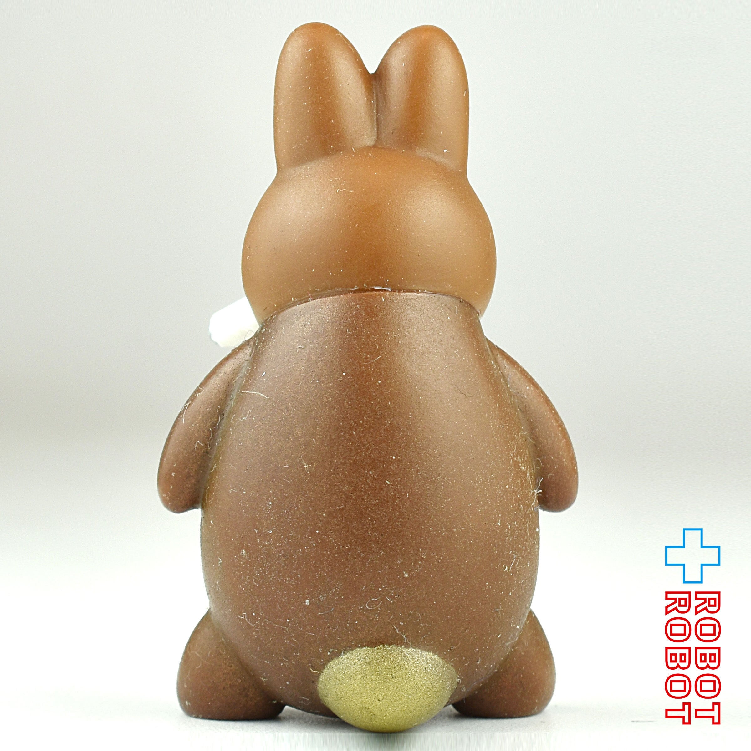 キッドロボット コジック ミニスモーキンラビット キング フィギュア 