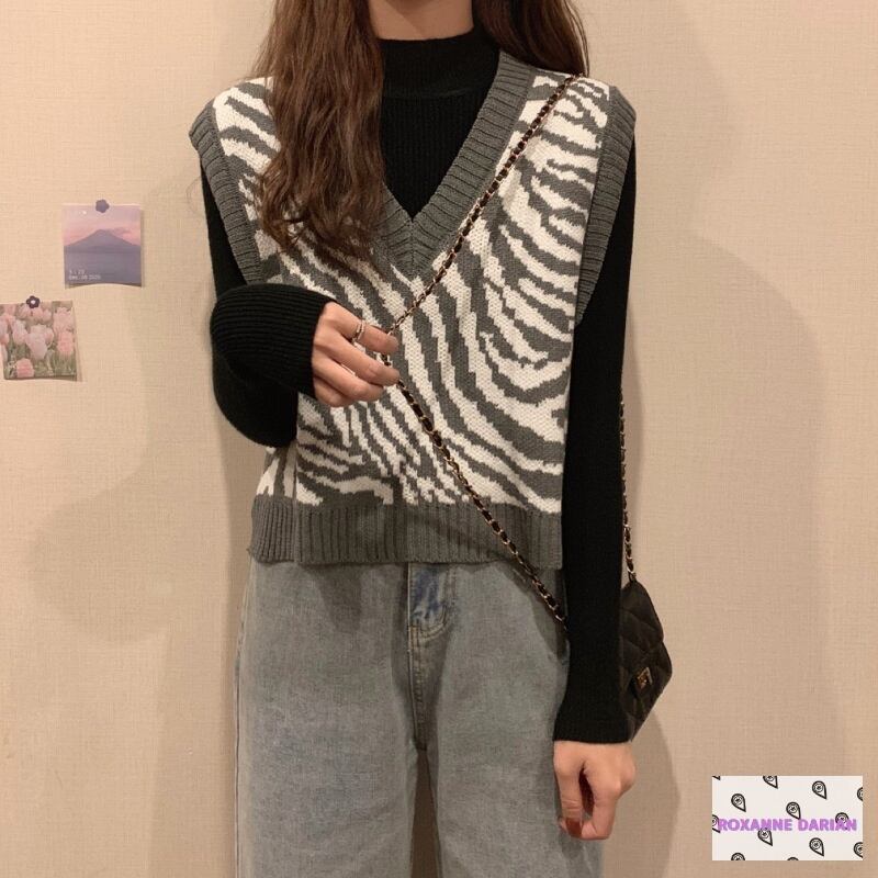 ゼブラ柄 ニット ベスト れ ショート丈 vネックセーター ノースリーブ  