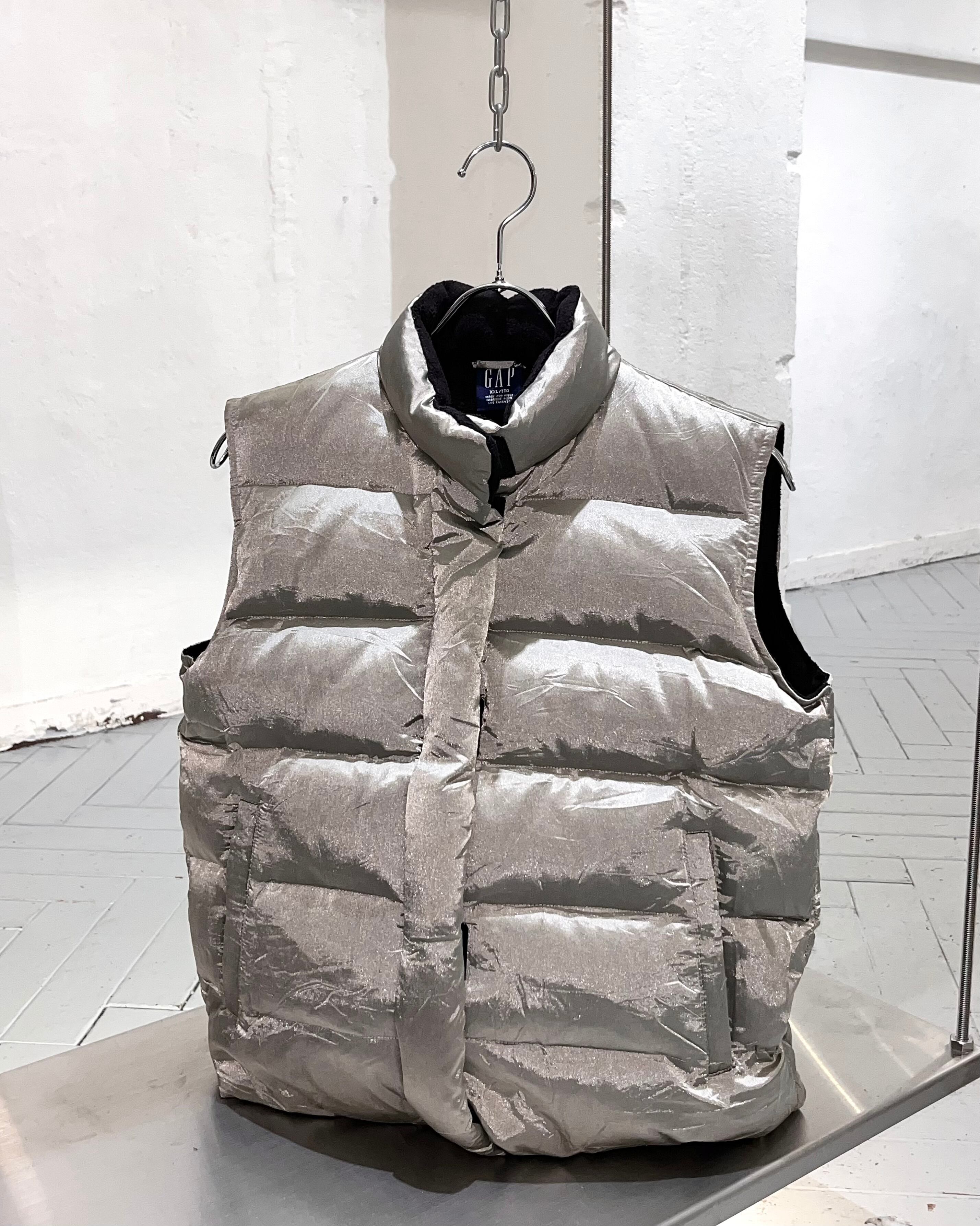 90s OLD GAP Fleece Lining "Silver" Down Vest