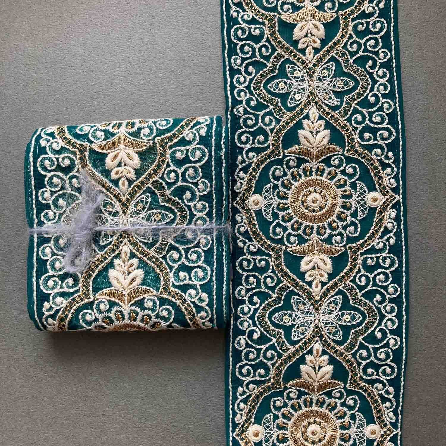 再入荷〉アラベスク風刺繍チュールレース（1mカット） | Dua
