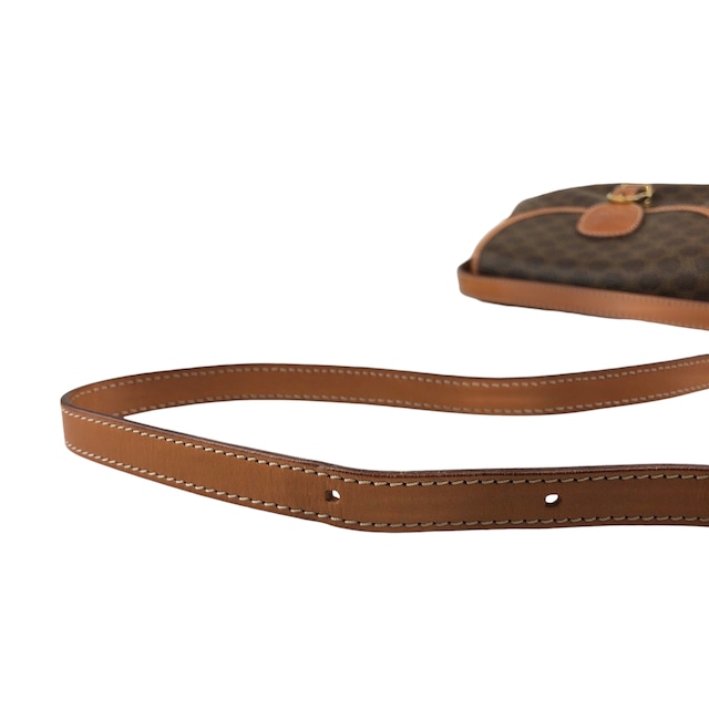 CELINE セリーヌ マカダム ショルダーバッグ ブラウン ブラゾン型押し フロントバックル PVC レザー ミニバッグ vintage ヴィンテージ オールド zzu5ya