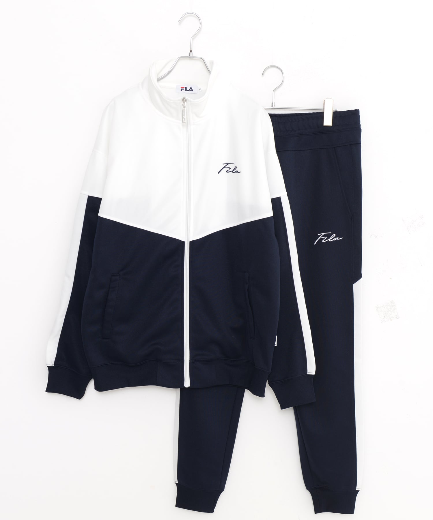 FILA Tシャツ&スコートセットアップ ユニセックス向けのブランドをメインにした、カジュアルな洋服や