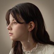 シルバーピアス ボールチェーン