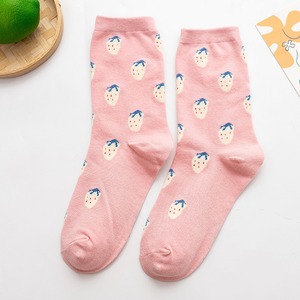 【お取り寄せ商品】22〜24cm 靴下 いちごソックス
