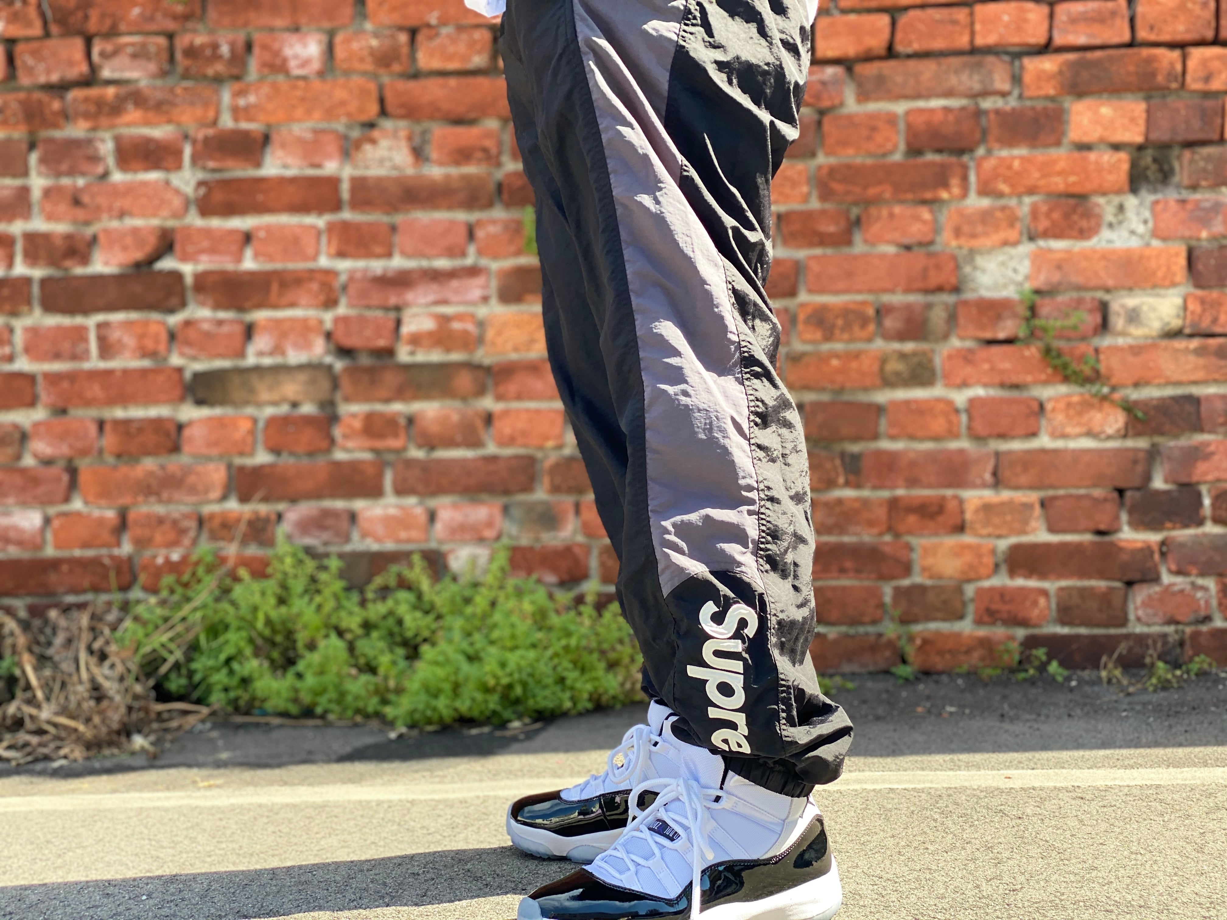 Supreme SIDE LOGO TRACK PANT BLACK MEDIUM 110JC4615 | BRAND BUYERS 