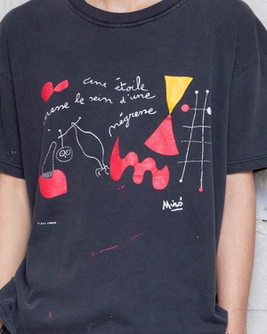 Joan Miró, art printed T-shirt / faded black body / From SPAIN