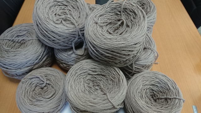 wool糸100%