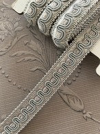 輸入デザインブレード シルバーグレー 幅広 21mm 100cm /カット カルトナージュ デコレーション材 スツール