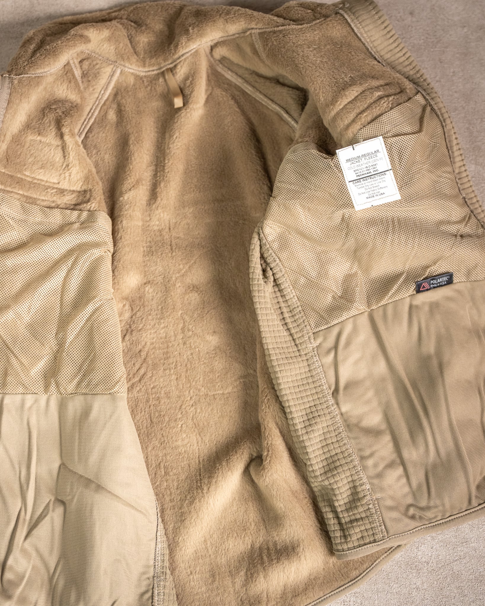 POLARTEC社製造　USA製　GEN III Lサイズ POLARTEC社製造 USA製 GEN III Lサイズ