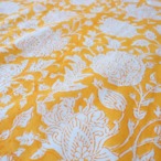 ブロックプリント生地【50cm単位】インド綿 花柄 黄色×白 #13315-YL2
