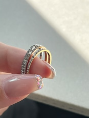 Half eternity ring