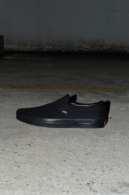 VANS Slip-On Classic Line ALL BLACK (Black×Black) VN000EYEBKA バンズ スリッポン オールブラック