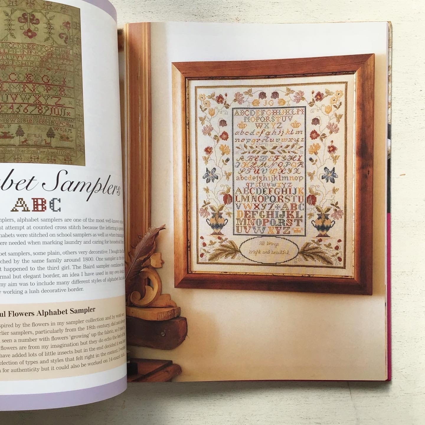 クラシックなクロスステッチサンプラー Cross Stitch Antique Style