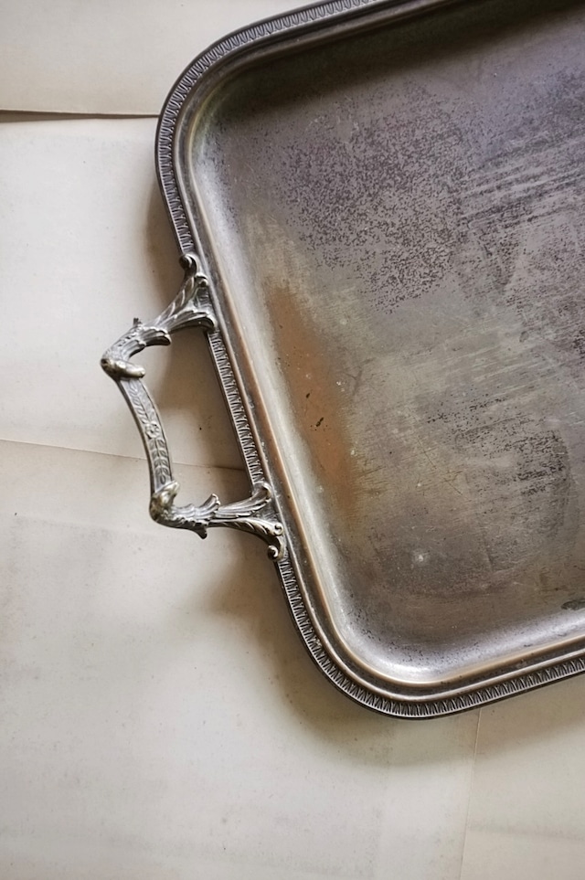 フランス 19世紀 55c 四人の沈黙の山羊と中世的銀製とても大きなトレイ アンティーク