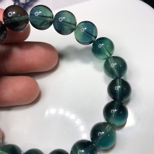 発色綺麗なグリーンフローライト ブレスレット